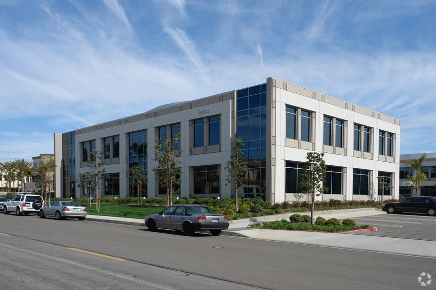 20322 SW Acacia St, Newport Beach, CA for lease - Primary Photo - Image 1 of 3