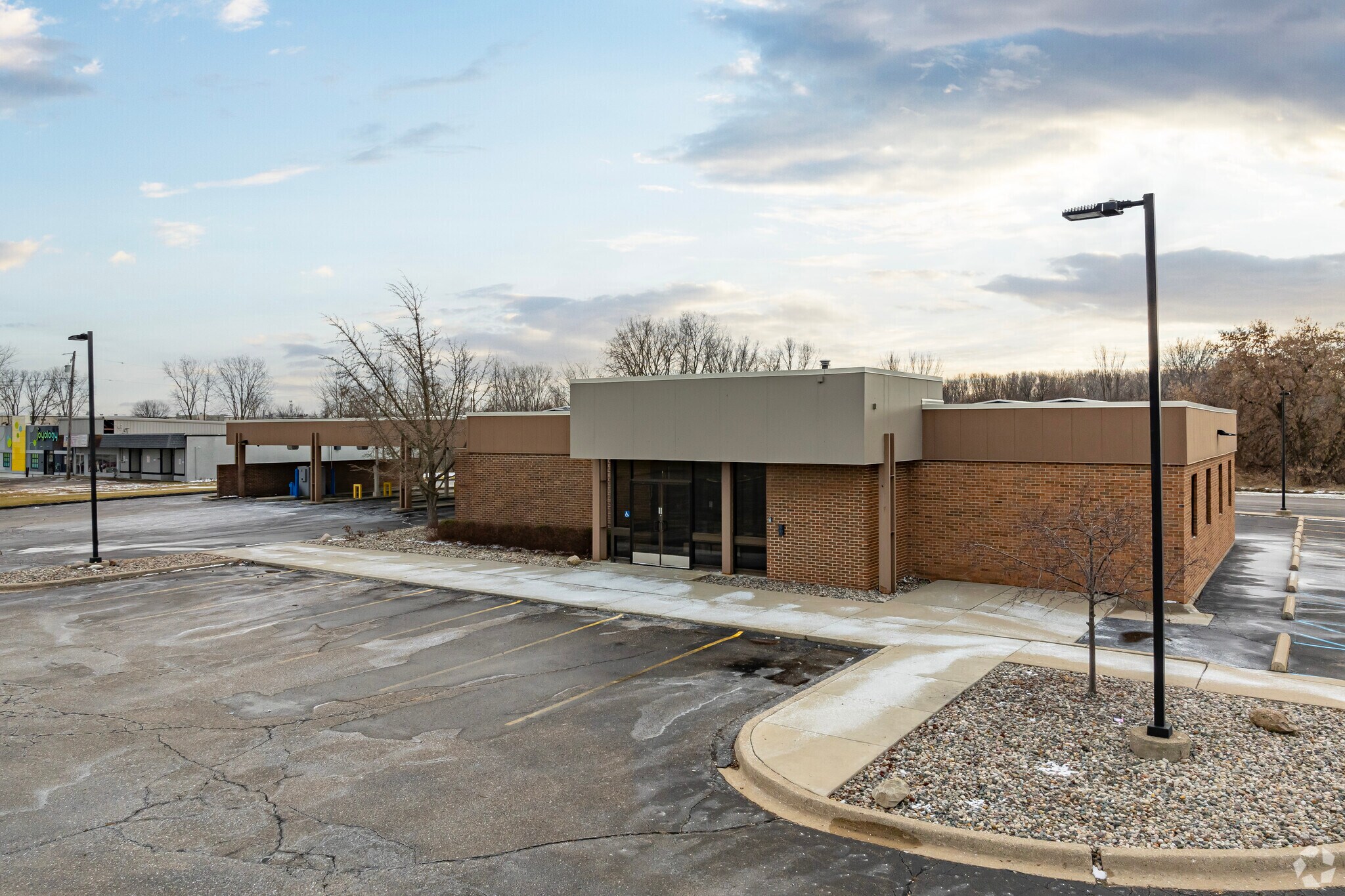 4154 Davison Rd, Burton, MI for sale Building Photo- Image 1 of 1