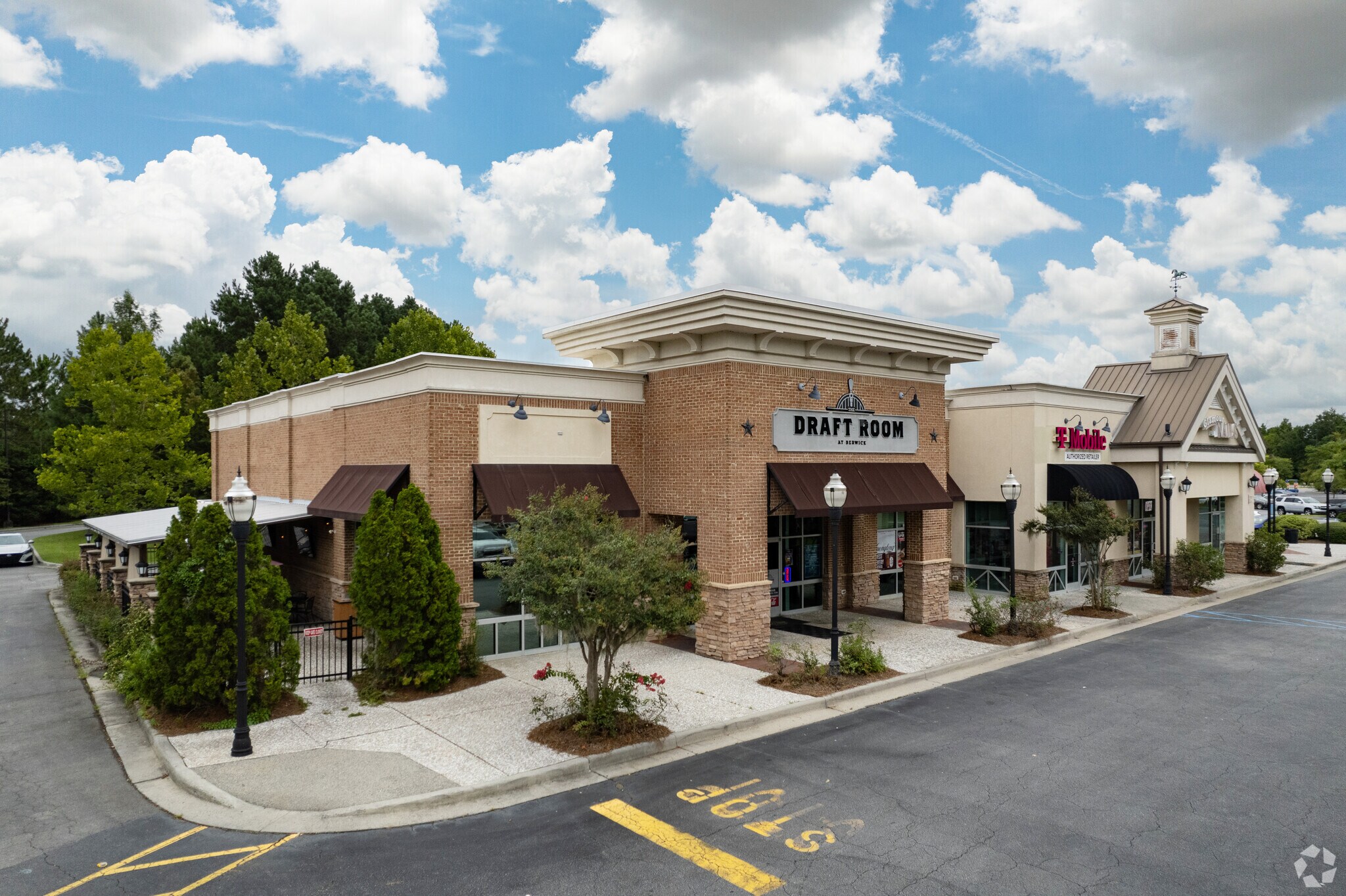 5710 Ogeechee Rd, Savannah, GA for sale Primary Photo- Image 1 of 1