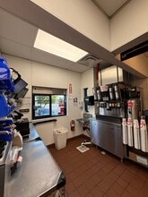 2610 Buck Owens Blvd, Bakersfield, CA for lease Building Photo- Image 2 of 5