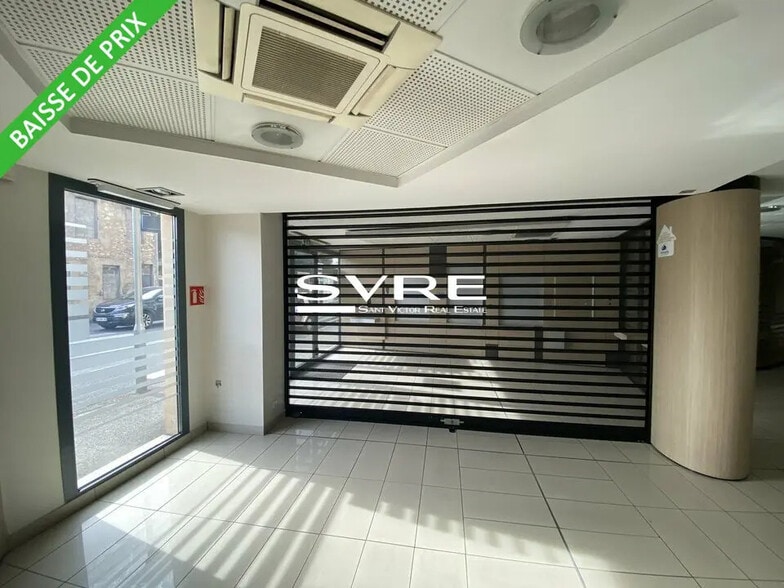 Retail in Marseille for lease - Interior Photo - Image 2 of 11