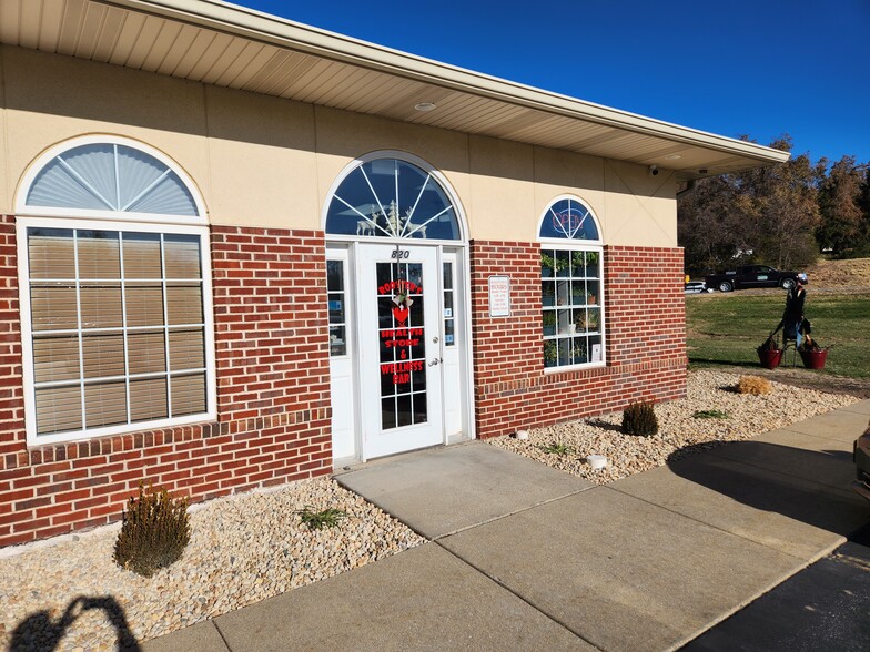 800 Admiral Weinel Blvd, Columbia, IL for lease - Primary Photo - Image 3 of 9