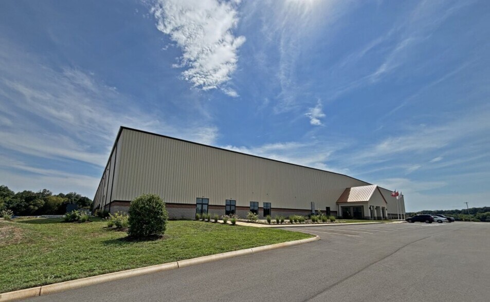 0 Huntington Park Dr, Loudon, TN for lease - Building Photo - Image 1 of 3