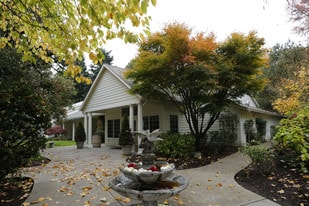 Gray Gables Estate - Commercial Kitchen