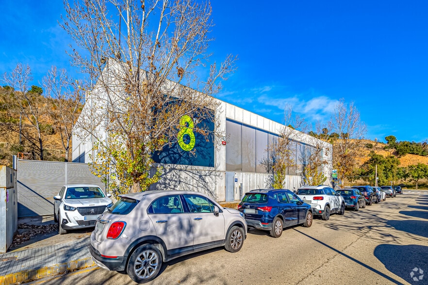 Carrer de l'Espigolera, 21, Sant Just Desvern, Barcelona for lease - Building Photo - Image 3 of 6