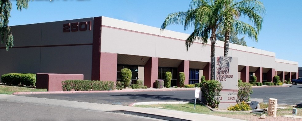 2401 W Behrend Dr, Phoenix, AZ for lease - Building Photo - Image 2 of 5