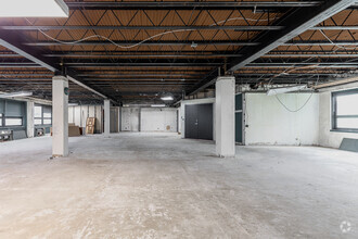 200 Mamaroneck Ave, White Plains, NY for lease Interior Photo- Image 2 of 3