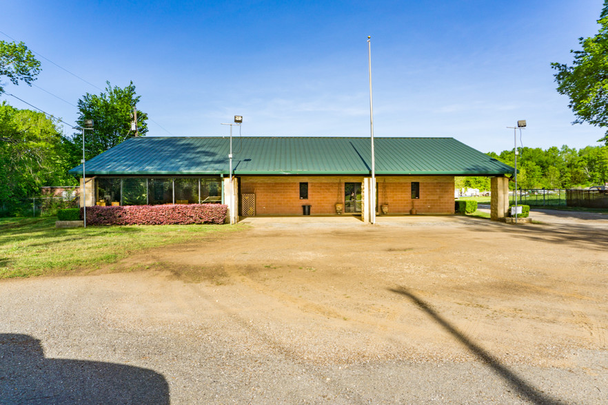 105 N Gillespie Ave, Jacksonville, TX for sale - Other - Image 1 of 1