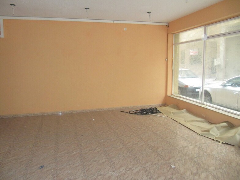 Retail in Alicante for sale - Building Photo - Image 3 of 4
