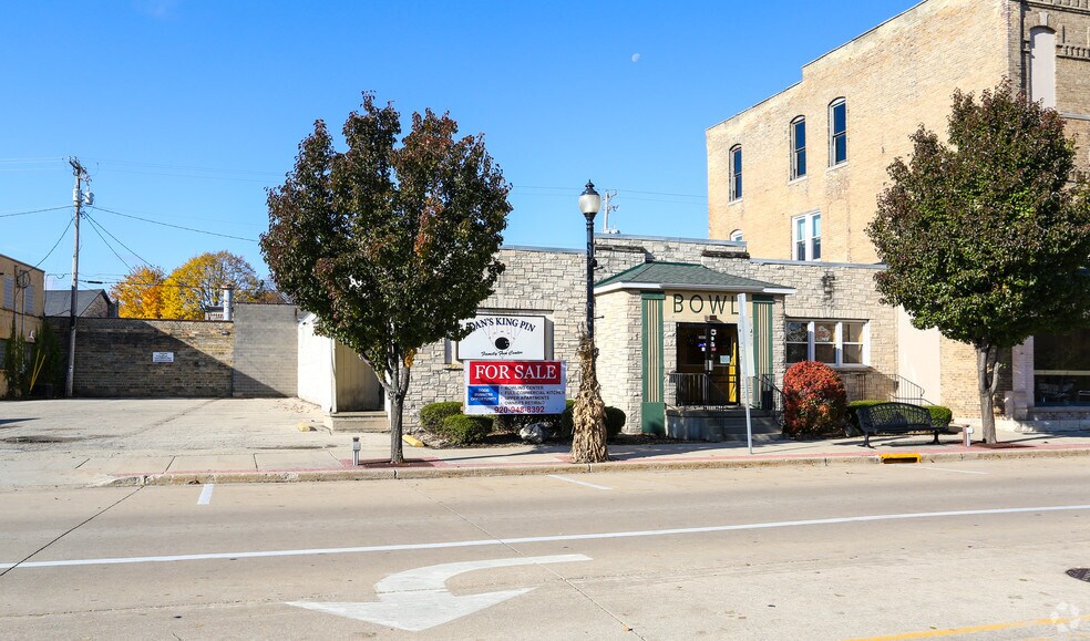 31 N Main St, Mayville, WI, 53050 Bowling Alley Property For Sale