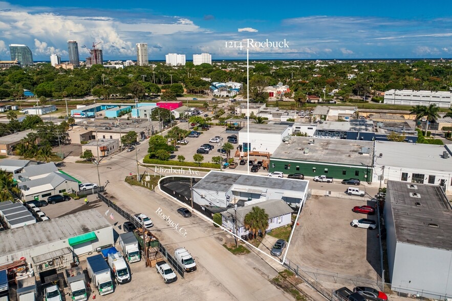 1214 Roebuck Ct, West Palm Beach, FL for lease - Aerial - Image 2 of 11