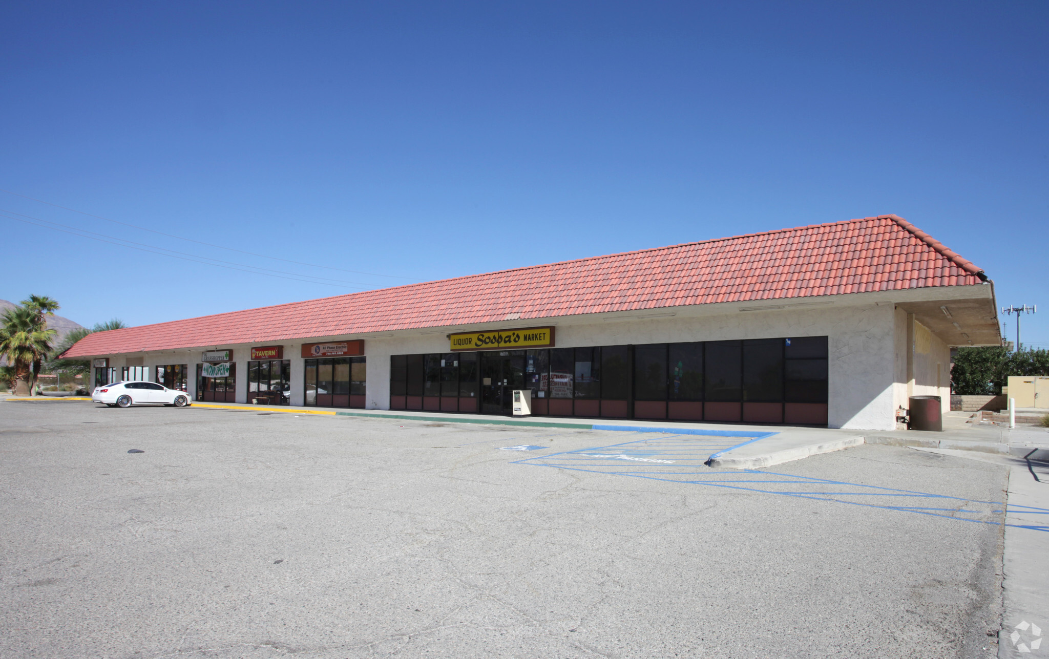 3700 E Vista Chino, Palm Springs, CA for lease Primary Photo- Image 1 of 12