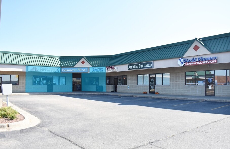 3000 Milton Ave, Janesville, WI for lease - Building Photo - Image 1 of 17