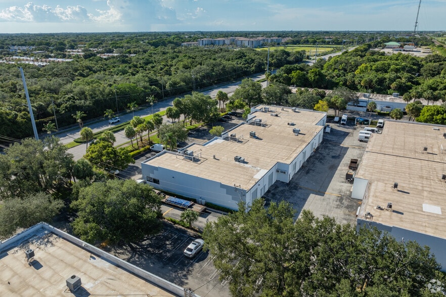 2855-2915 S Congress Ave, Delray Beach, FL for lease - Building Photo - Image 3 of 8