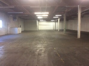 33 Hull St, Shelton, CT for lease Interior Photo- Image 1 of 2