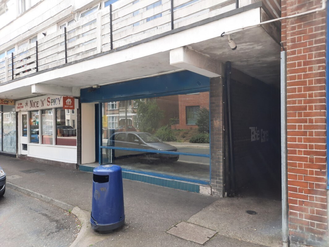 4 Undercliff Rd W, Felixstowe, IP11 2AW