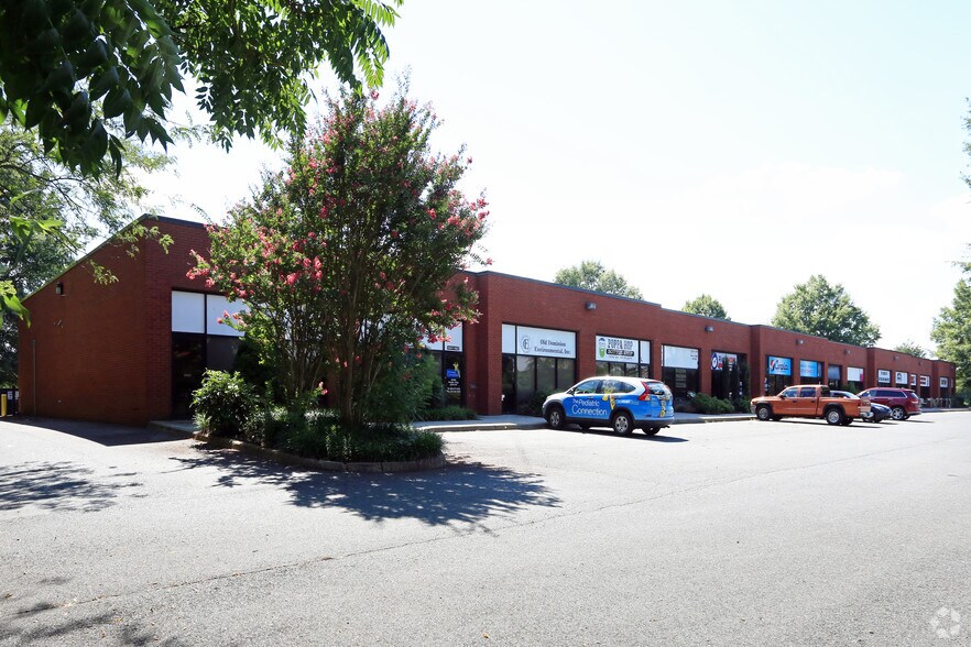 11047 Pierson Dr, Fredericksburg, VA 22408