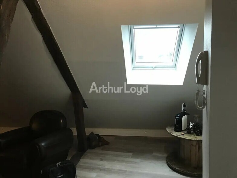 Office in Épernay for lease - Interior Photo - Image 3 of 3