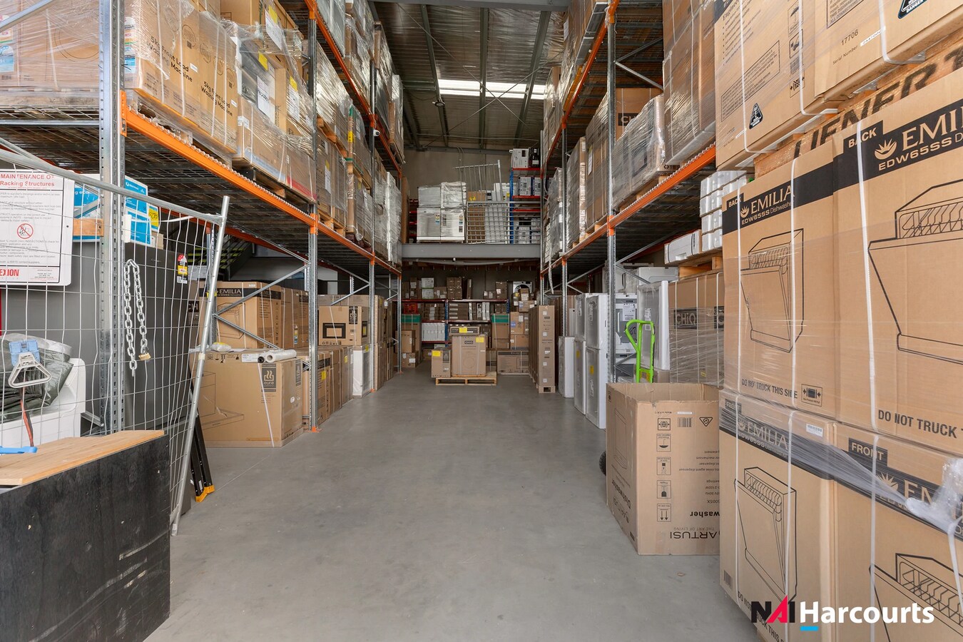 24 Taryn Dr, Epping, VIC 3076 - Unit 9/5 -  - Interior Photo - Image 2 of 4