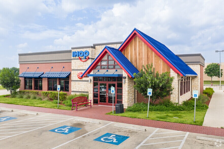 5401 Kyle Centre Dr, Kyle, TX for sale - Primary Photo - Image 1 of 1