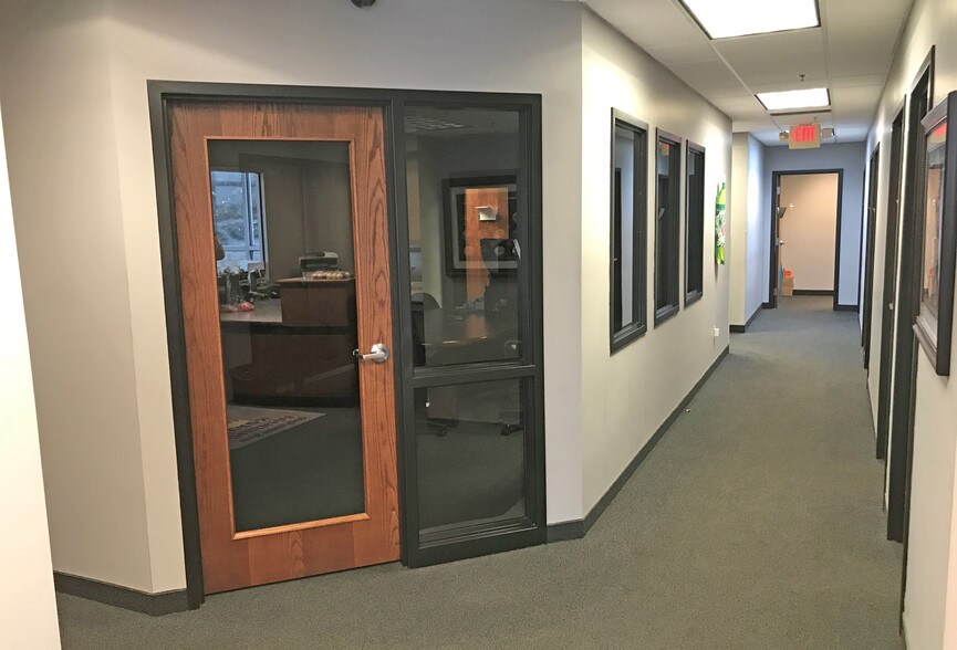 9633 85th Ave N, Osseo, MN for sale - Building Photo - Image 1 of 1