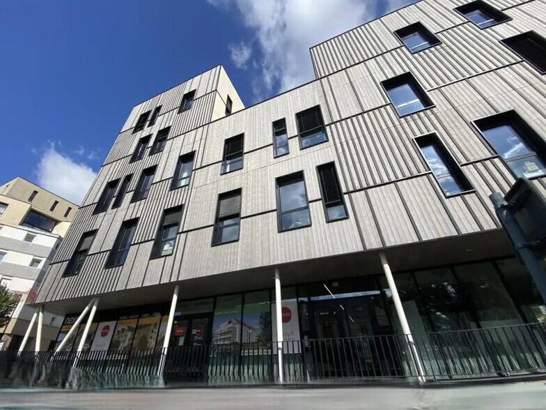 Office in Rennes for lease - Building Photo - Image 2 of 8