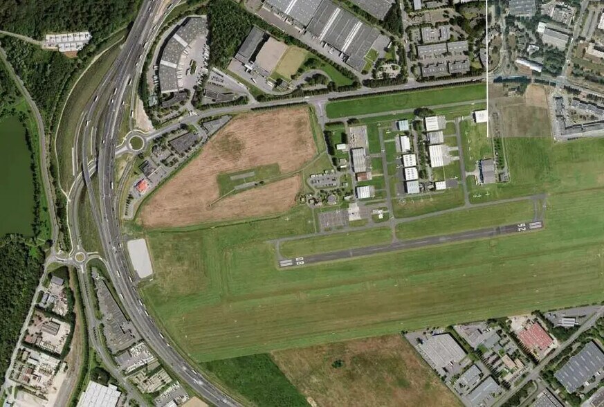 Flex in Lognes for lease - Building Photo - Image 2 of 7