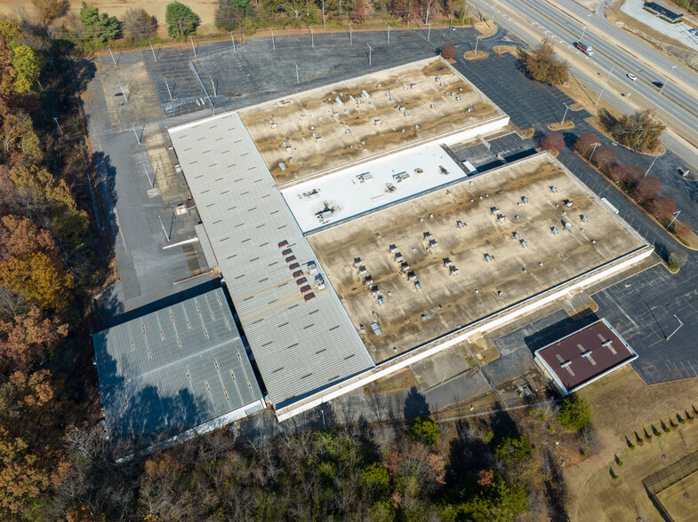 4000 Memorial Pky SW, Huntsville, AL for lease - Building Photo - Image 1 of 9