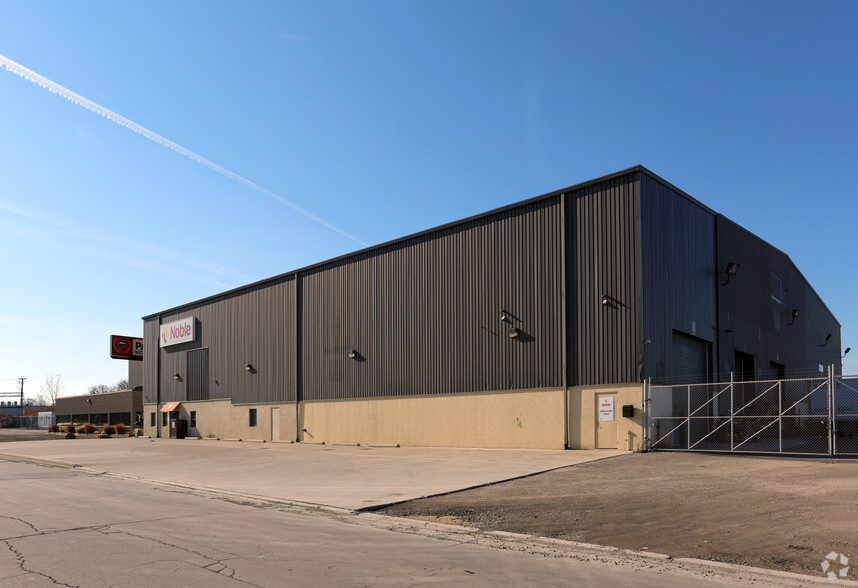 409 Nash Rd N, Hamilton, ON for lease - Building Photo - Image 3 of 5