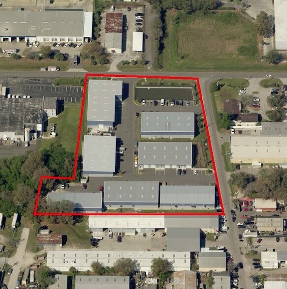 4402 W Crest Ave, Tampa, FL for lease - Aerial - Image 2 of 9