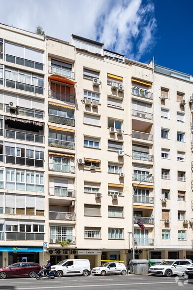 Avenida de la República Argentina, 52, Sevilla, Sevilla for sale - Building Photo - Image 2 of 2