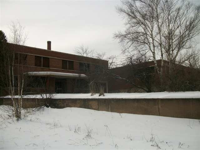 401 Tracey Mine Rd, Negaunee, MI for sale Primary Photo- Image 1 of 1