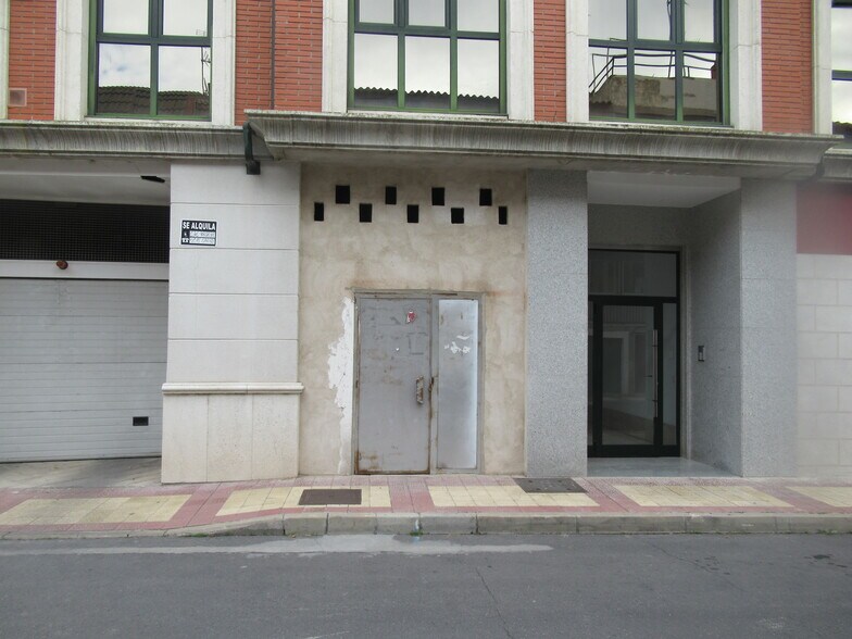 Retail in Íscar for sale - Building Photo - Image 2 of 6