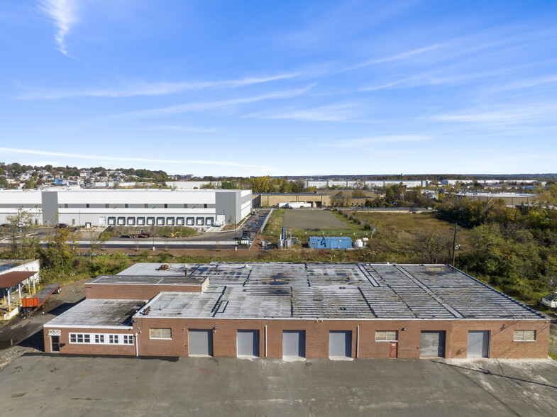 415 14th St, Carlstadt, NJ for lease - Building Photo - Image 1 of 11