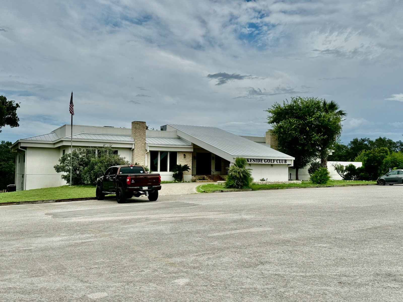 405 Watts Ln, Canyon Lake, TX for lease Building Photo- Image 1 of 18