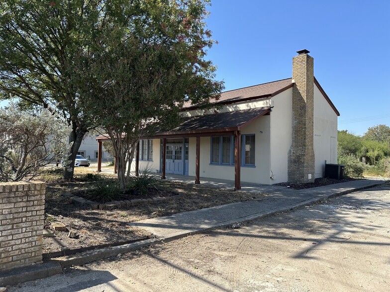 14723 San Pedro Ave, San Antonio, TX for lease - Building Photo - Image 1 of 5