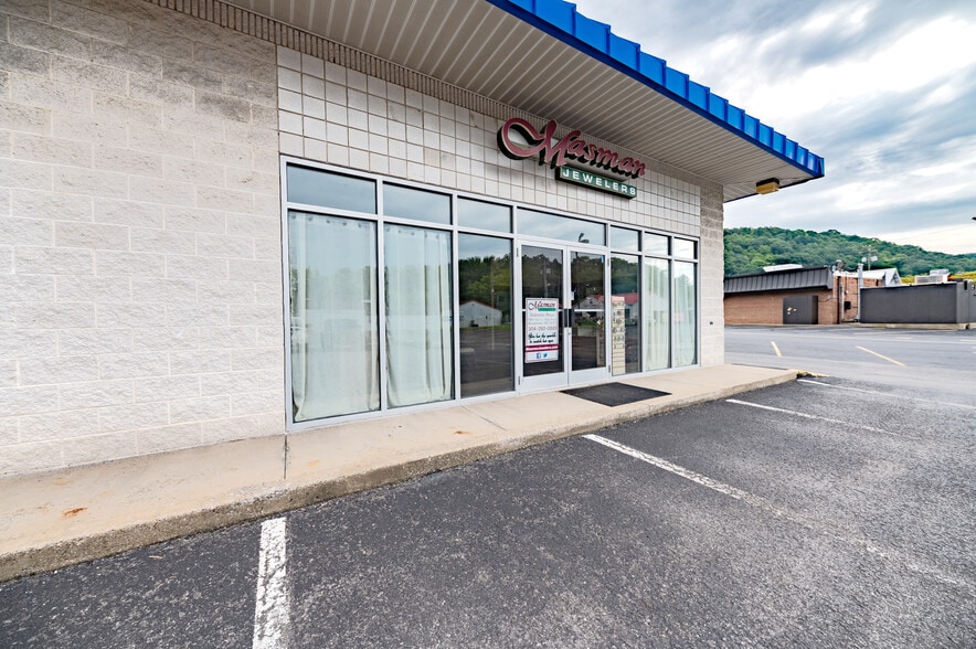 1383-1451 Earl L Core Rd, Morgantown, WV for lease - Building Photo - Image 3 of 9
