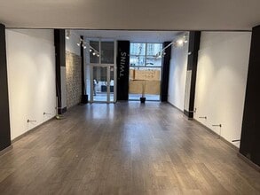 Passeig de Pere III, Manresa, Barcelona for lease Building Photo- Image 1 of 9