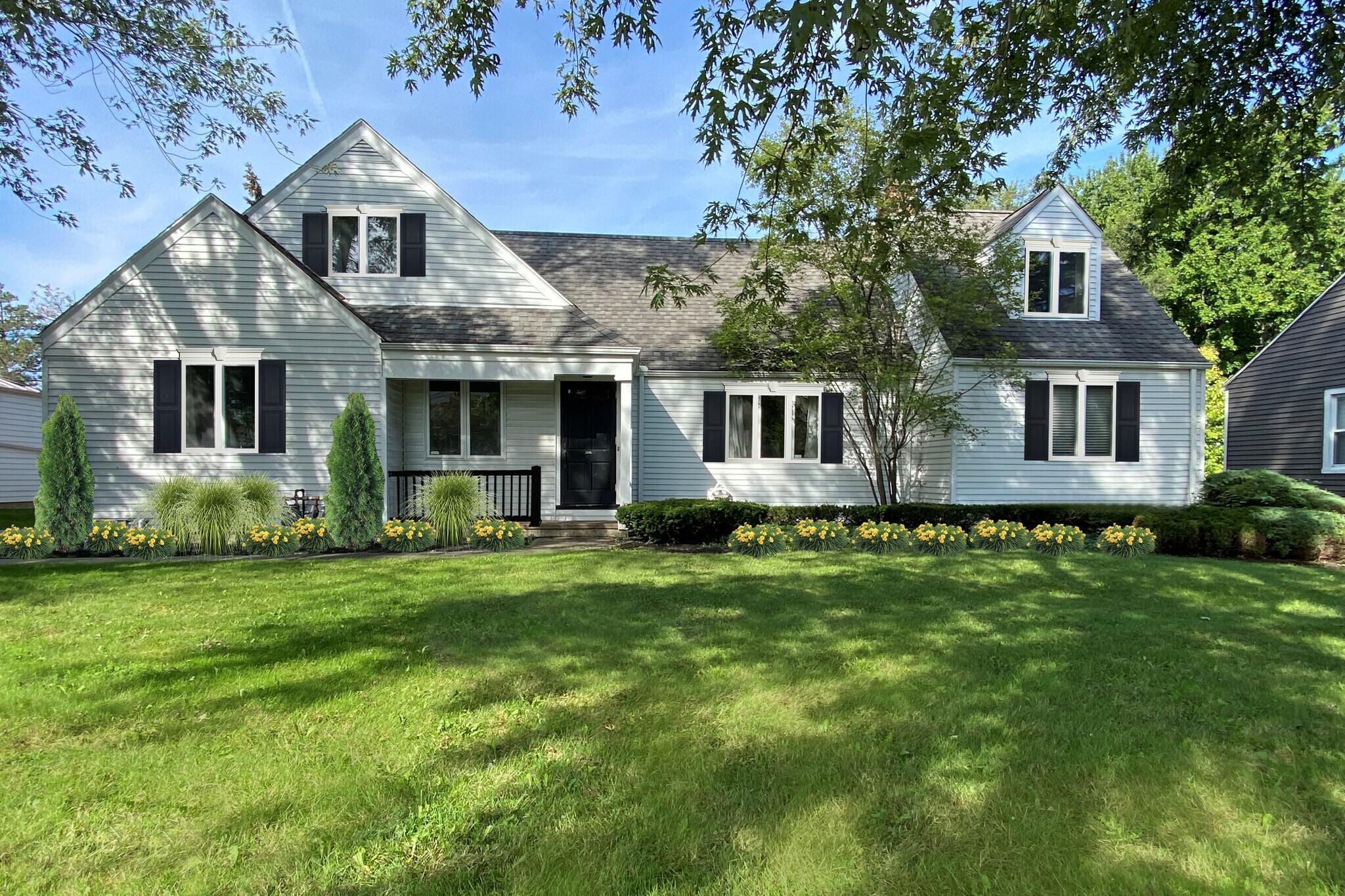 40 N Forest Rd, Buffalo, NY for sale Building Photo- Image 1 of 1