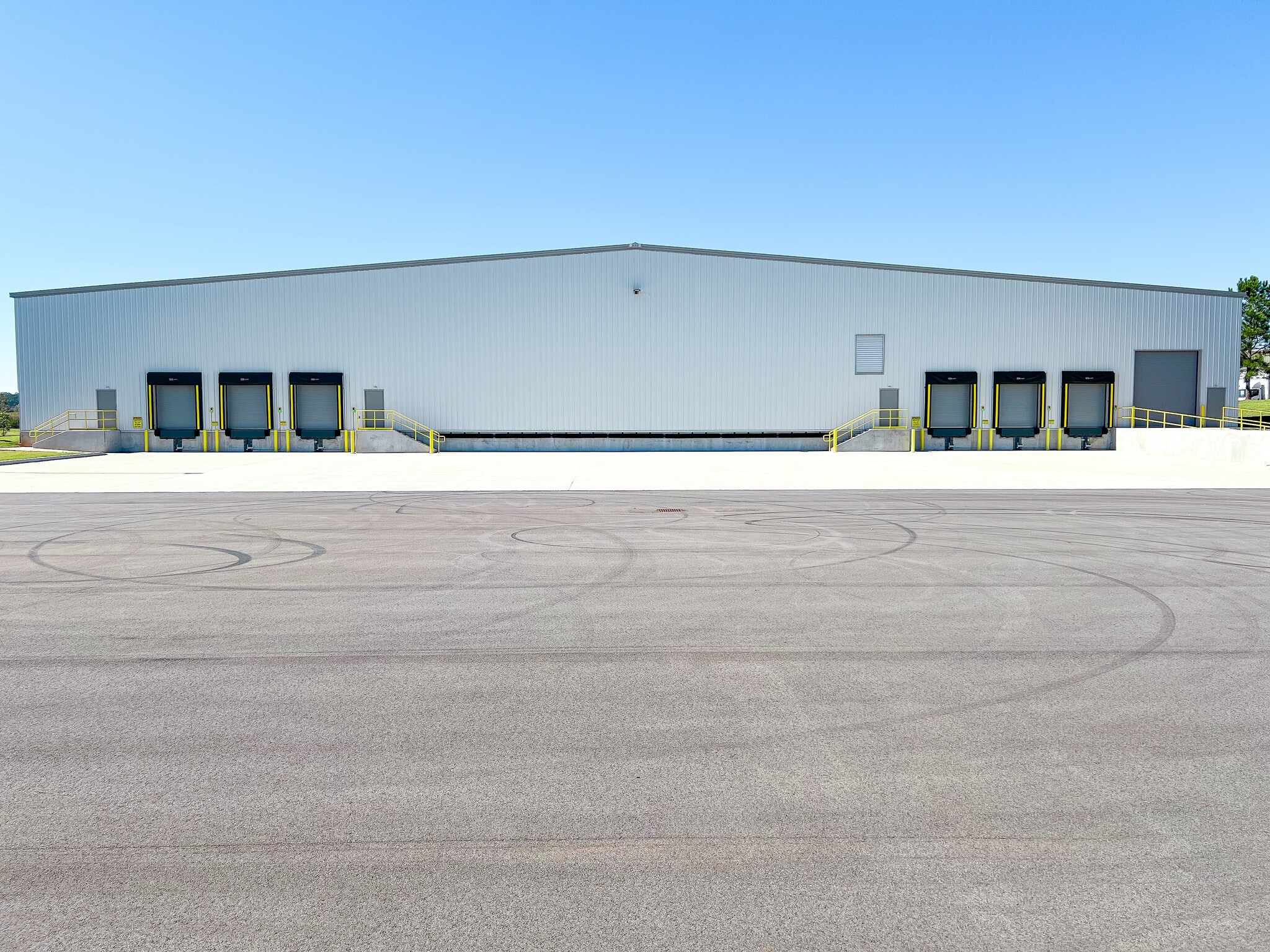 25150 Will McComb Drive, Tanner, AL for lease Primary Photo- Image 1 of 4