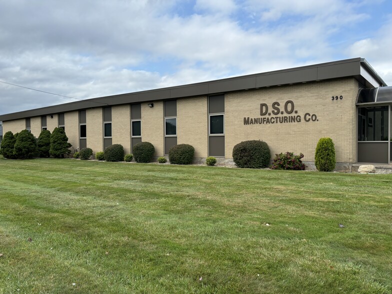 390 John Downey Dr, New Britain, CT for lease - Building Photo - Image 2 of 5