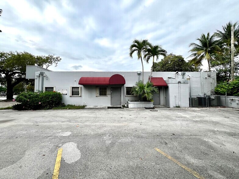 4908 SW 8th St, Miami, FL for lease - Building Photo - Image 3 of 44