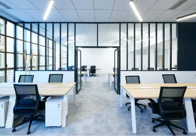 Office in Paris for lease Interior Photo- Image 1 of 7