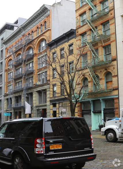 33 Bond St, New York, NY for lease - Primary Photo - Image 2 of 18