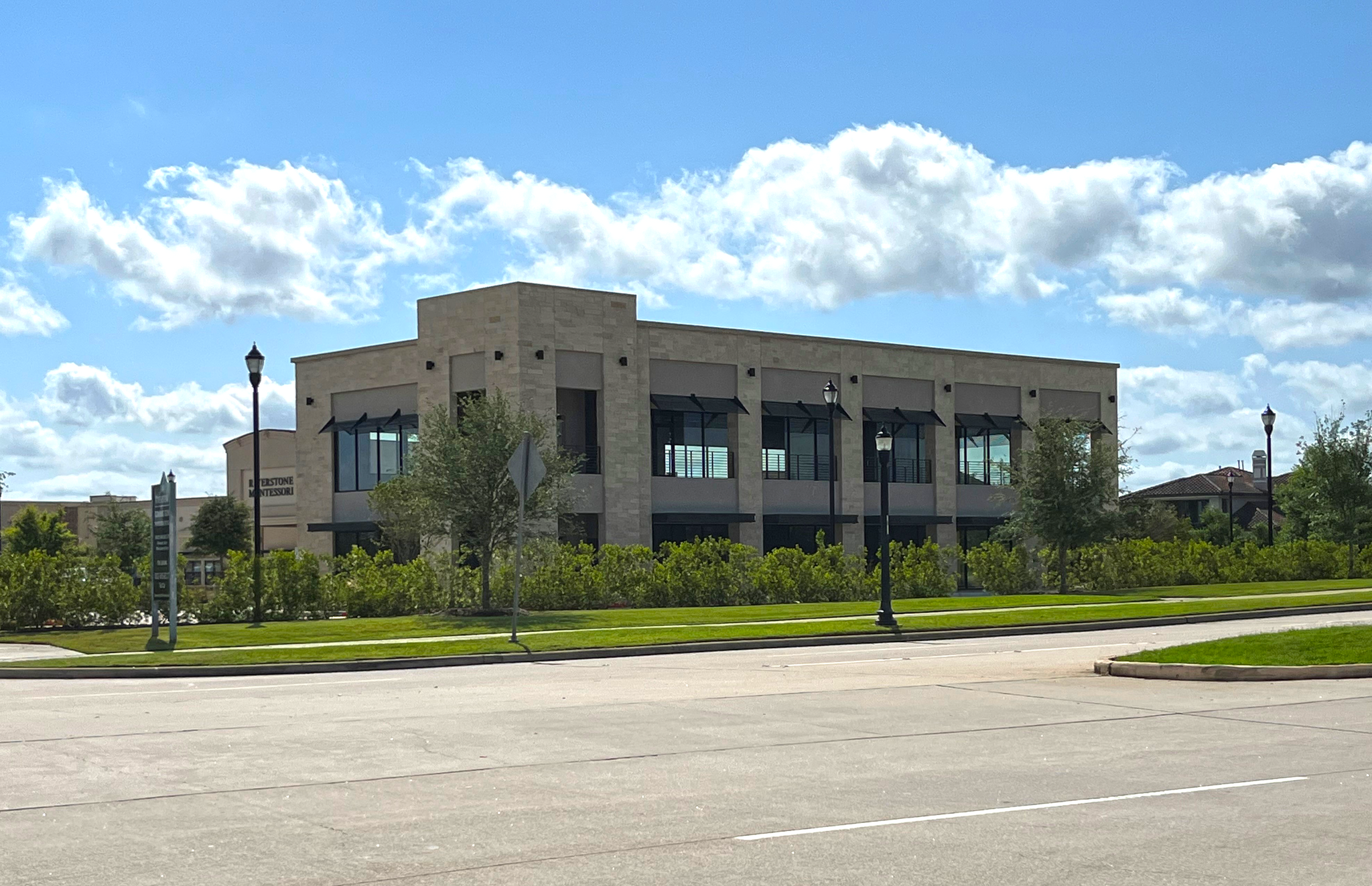 18806 Noble Seven Ln, Sugar Land, TX for lease Building Photo- Image 1 of 17