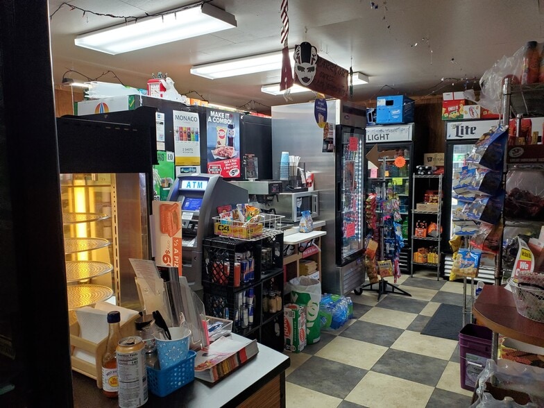 249 Union St, Troy, OH for sale - Interior Photo - Image 3 of 5