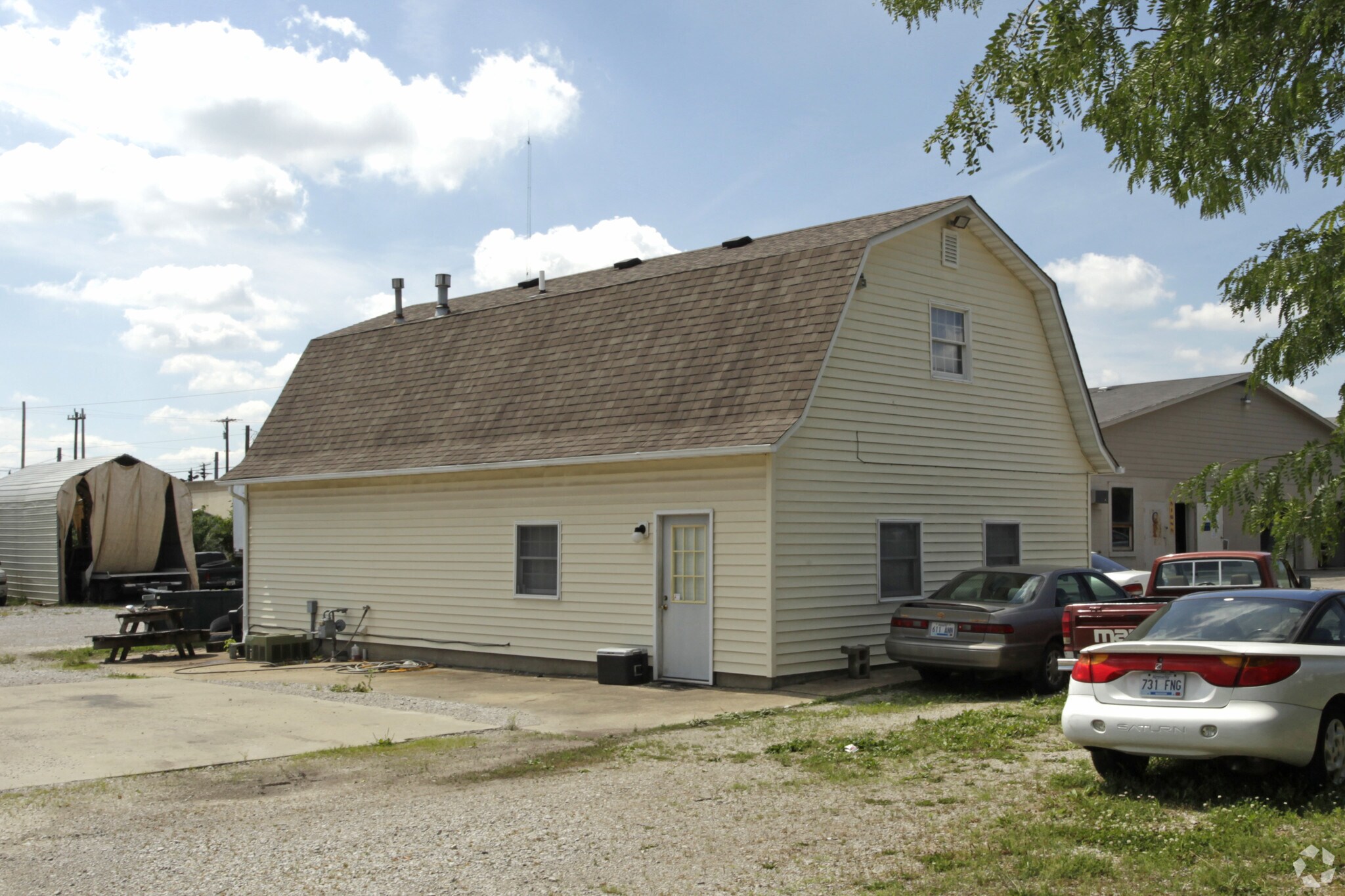 657 Blue Sky Pky, Lexington, KY for sale Primary Photo- Image 1 of 1