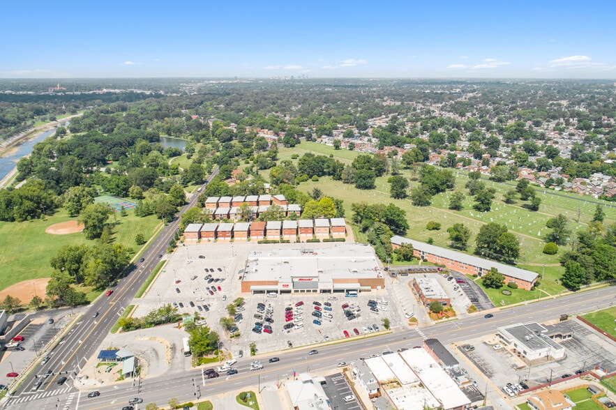 7450 Hampton Ave, Saint Louis, MO for sale - Building Photo - Image 2 of 25