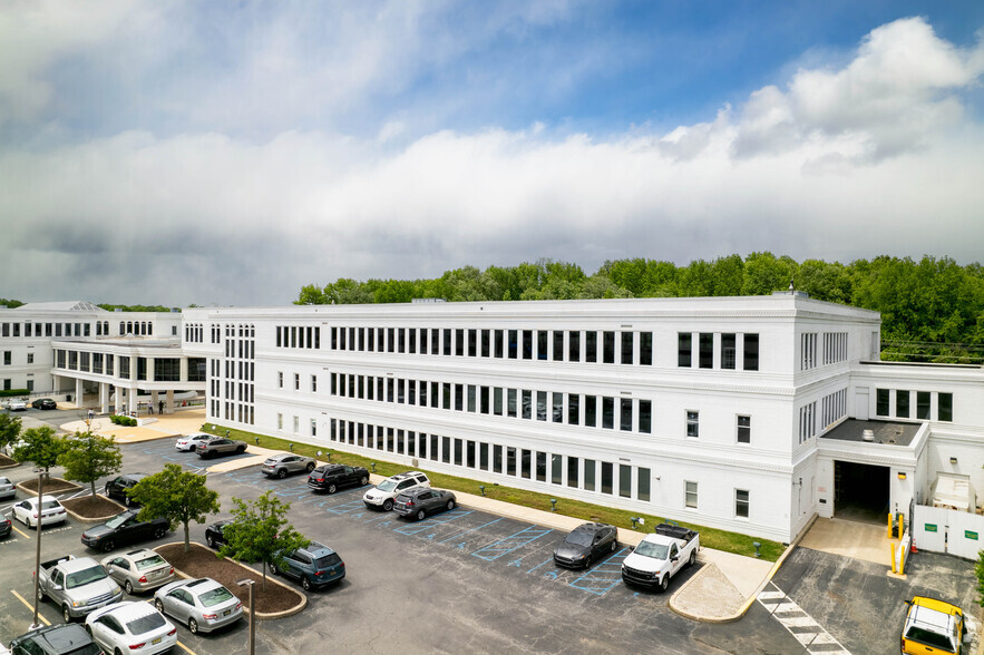 800 Prides Crossing, Newark, DE for lease - Building Photo - Image 2 of 12