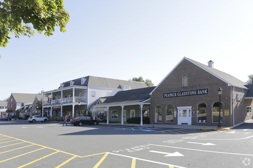 438 County Rd, Califon, NJ for sale - Primary Photo - Image 1 of 1